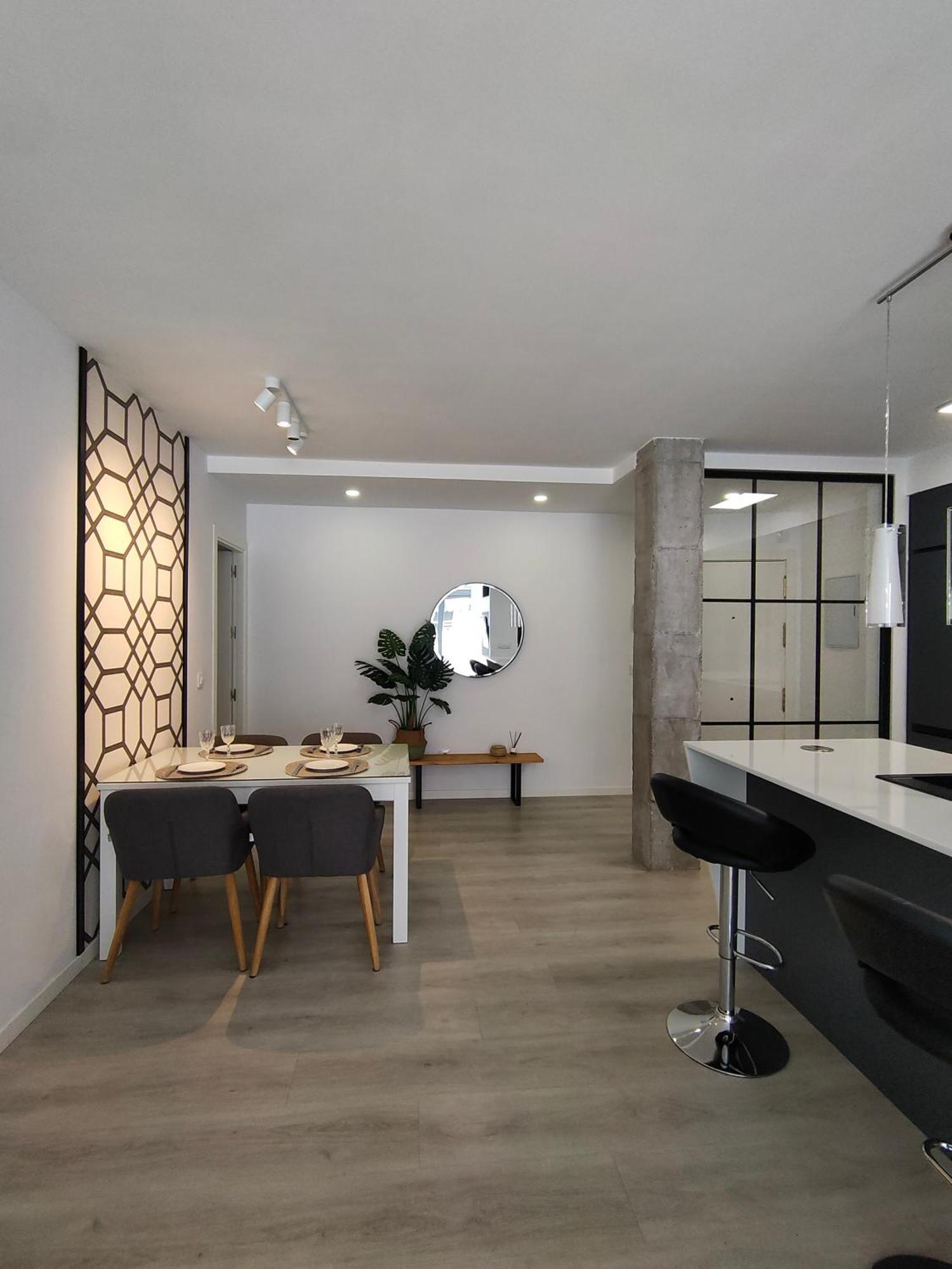 Casa Mallen, Con Amplia Terraza, En El Barrio De Nervion Севілья Екстер'єр фото